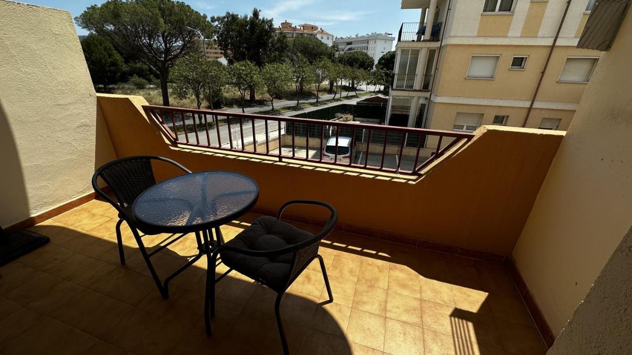 Apartamento De Playa En Santa Margarita. Roses Exterior photo